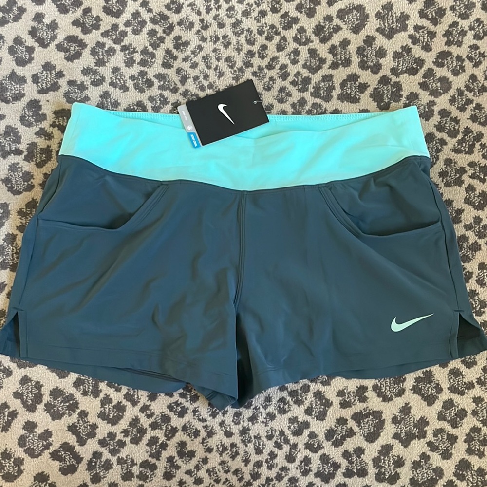 Nike Dri Fit Green Shorts Medium